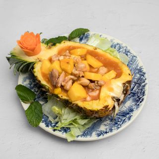 pollo con piña natural