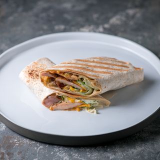Рол з куркою (240г)