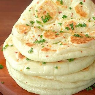 Parantha relleno con patatas