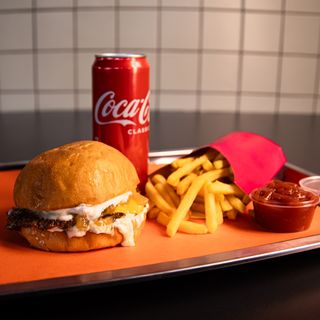 მსხლის და ლურჯი ყველის კომბო 