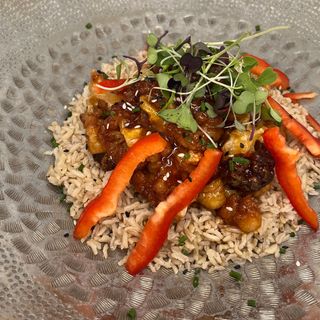 Sweet and spicy cauliflower pop corn bowl GF