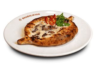 ХАЧАПУРI З ГРИБАМИ І ТРЮФЕЛЬНИМ СОУСОМ 360г