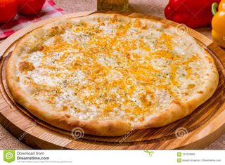 Pizza Quatro Formaggı