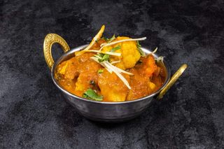 6. ALOO GHOBI CURRY.