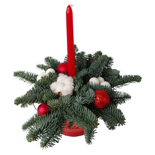 Aranjament craciun in cutie rosie cu lumanare