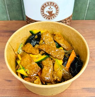 55. Manzo con verdure