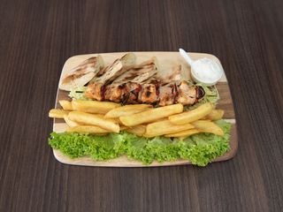 Meniu frigărui de pui (meniul nu contine turta)