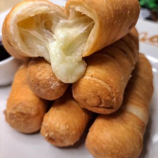 Tequeños De Queso (6 Uni)