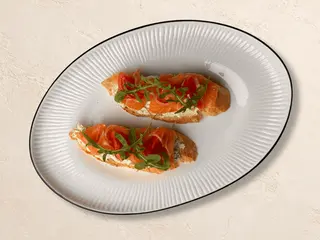 Брускети з лососем (170g)