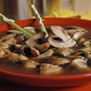 Sopa de Pollo con Champiñón 