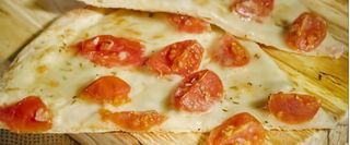 Pizza piatto pomodorini pachino