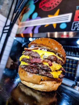 AMERICAN TRIPLE BACON CHEESEBURGER 500GR