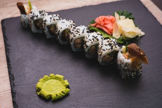 California Łosoś pieczony (8 szt.)