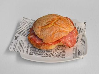 Panino con salame napoli