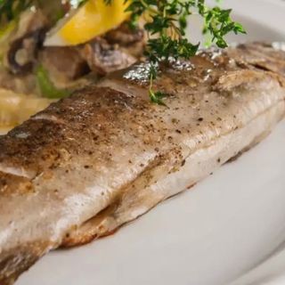 Цяла пъстърва на фурна (1бр)