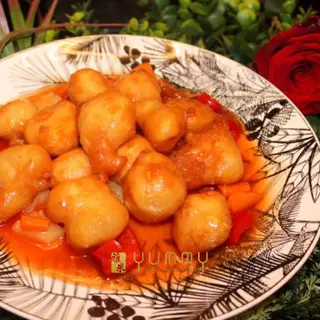 A102. Pollo in salsa agrodolce*