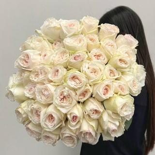 Aromatic White Roses