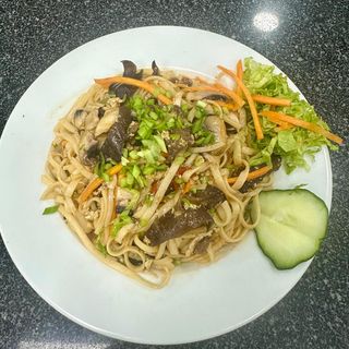 Beef Noodles (Macarrão de Carne)