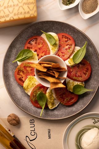 Caprese salata