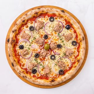 Tonno e Cipolla Pizza