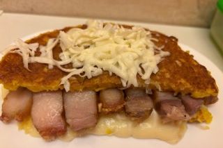 Cachapa de chicharrón