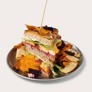 Sándwich De Pollo Especiado A Baja Temperatura