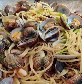 Spaghetti con vongole