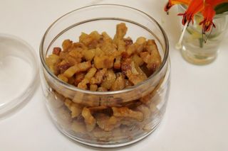 Шкварки (40г)