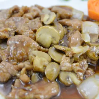 Pollo con champiñon