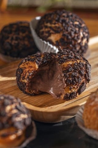 ფრანგული შუ შოკოლადის კრემით