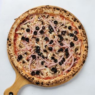 Պիցցա Կապրիչոզա