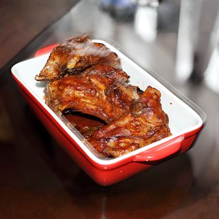 Żeberka w sosie miodowym