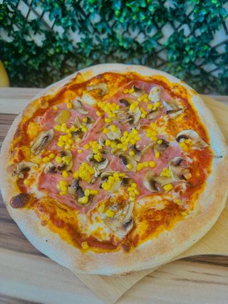 Pizza Quatro  Staggioni