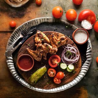 Шашлык из куриных крылышек  350 гр