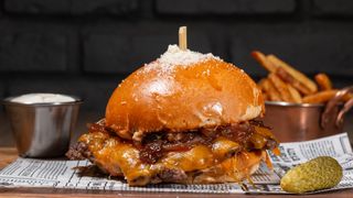 SIGNATURE SMASHED BURGER