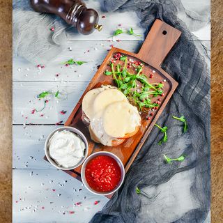 Fileu de porc cu legume si cascaval