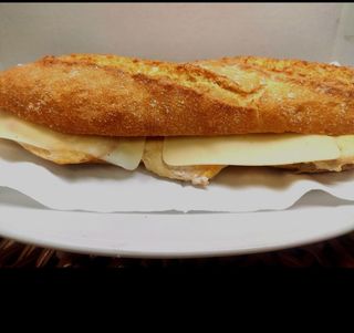 Bocadillo De Pechuga De Pollo