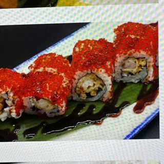 79. Ura tobiko roll