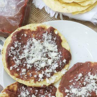 Catrachitas, 3 Unidades