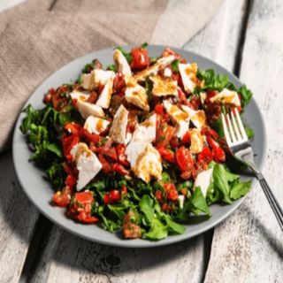 Ensalada De Pollo Y Ternera