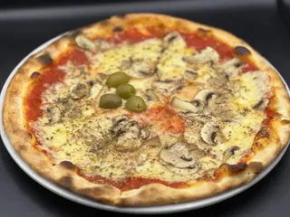 Pizza Funghi velika