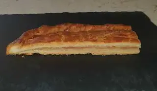 Coca Jamon Y Queso 1 Ud.