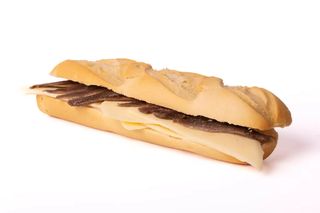 Bocadillo Queso Semicurado Con Anchoas