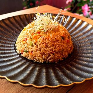 ARROZ JAZMIN SALTEADO CON TERNERA