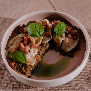 Pierogi naszego wyrobu z gęsiną