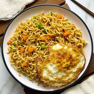 Veggie Noodles (With Egg & Sausage)