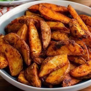 Spicy potatoes wedges