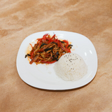YuXiang piletina sa pirinčem (鱼香肉丝盖饭)