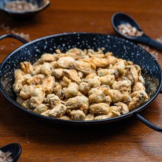 Carne de scoică pane