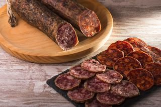 Ración de salchichón ibérico